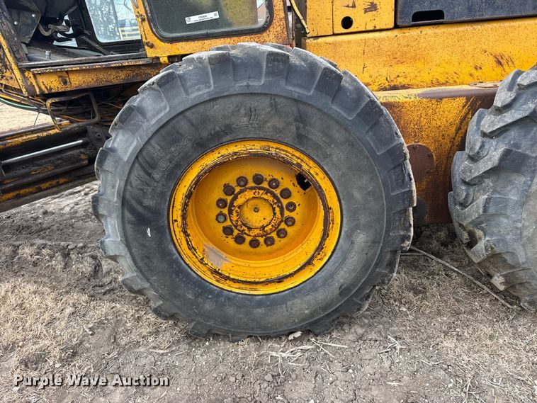 image for item FB0800 John Deere 670-A motor grader