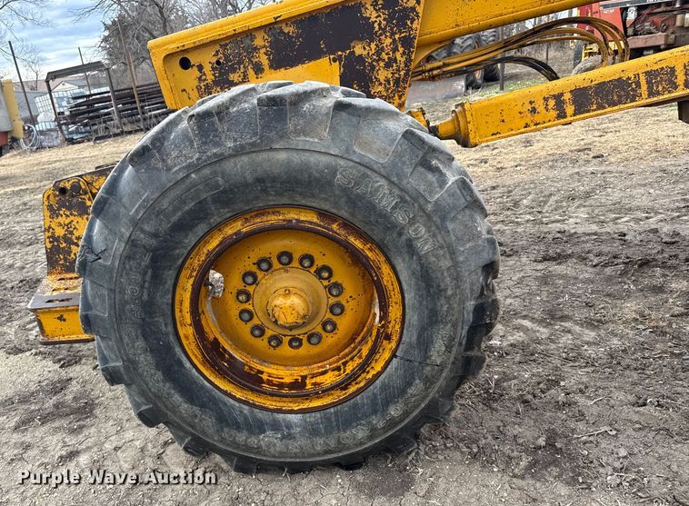 image for item FB0800 John Deere 670-A motor grader