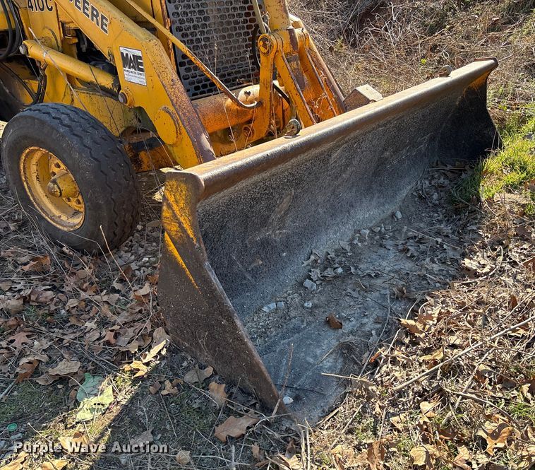 image for item FB3019 John Deere 410C backhoe