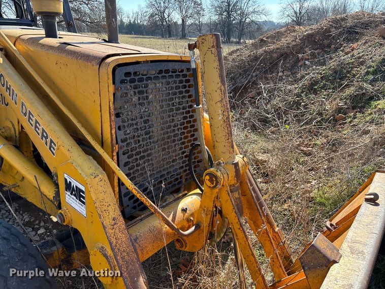 image for item FB3019 John Deere 410C backhoe