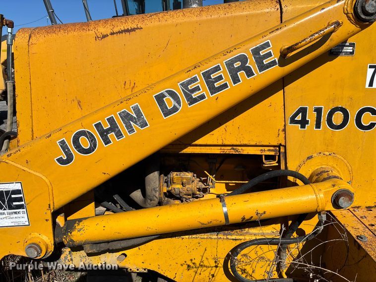 image for item FB3019 John Deere 410C backhoe