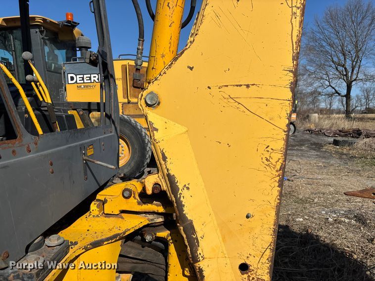 image for item FB3019 John Deere 410C backhoe