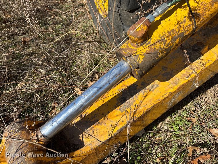 image for item FB3019 John Deere 410C backhoe