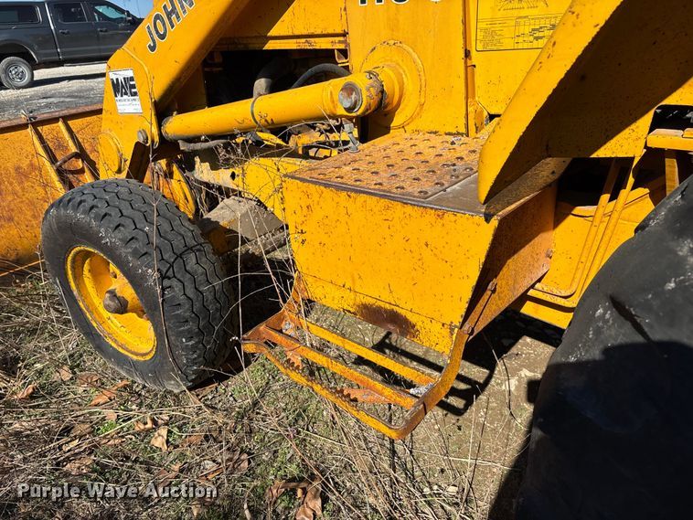 image for item FB3019 John Deere 410C backhoe