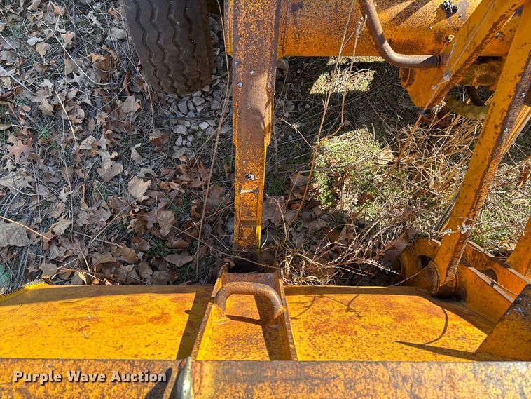 image for item FB3019 John Deere 410C backhoe