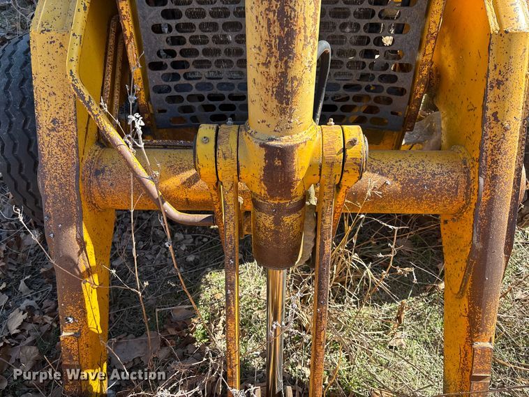 image for item FB3019 John Deere 410C backhoe