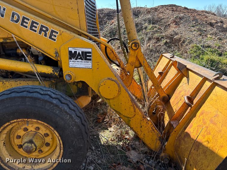 image for item FB3019 John Deere 410C backhoe