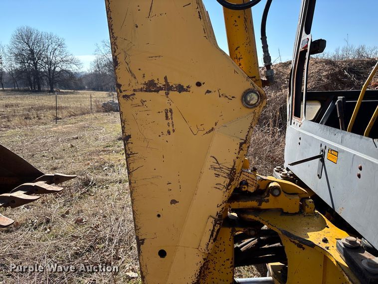 image for item FB3019 John Deere 410C backhoe