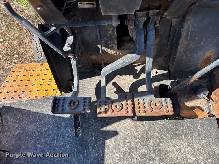 image for item FB3019 John Deere 410C backhoe