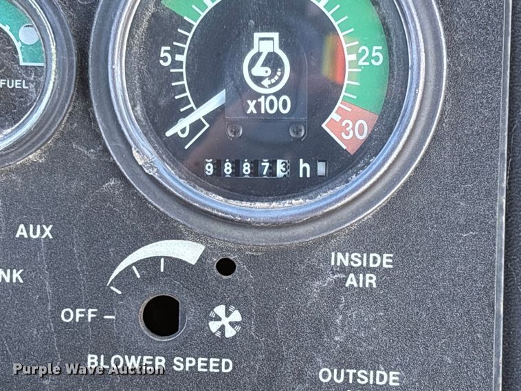 image for item FB3019 John Deere 410C backhoe