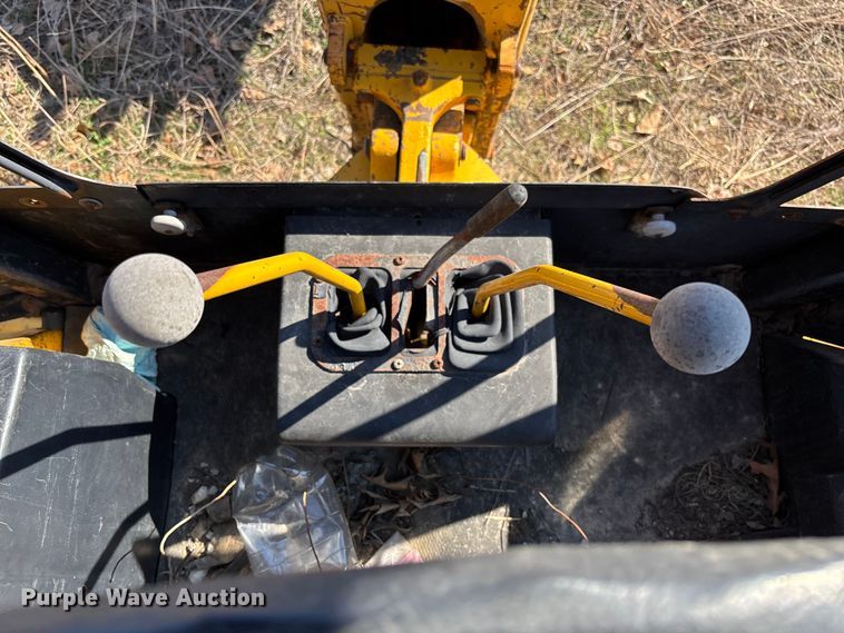 image for item FB3019 John Deere 410C backhoe