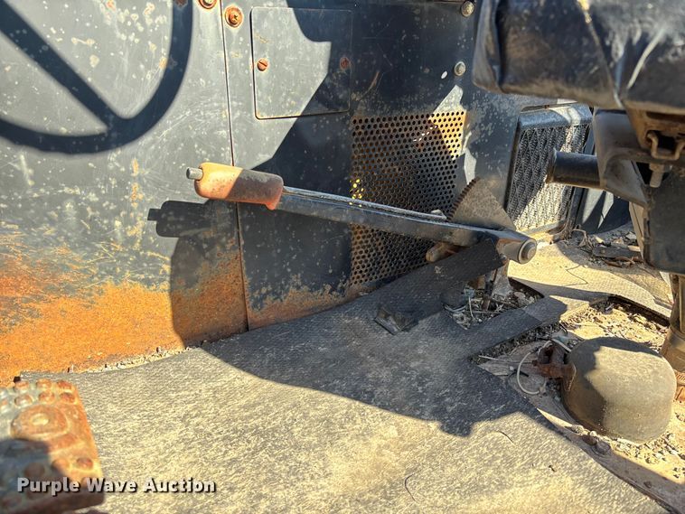 image for item FB3019 John Deere 410C backhoe