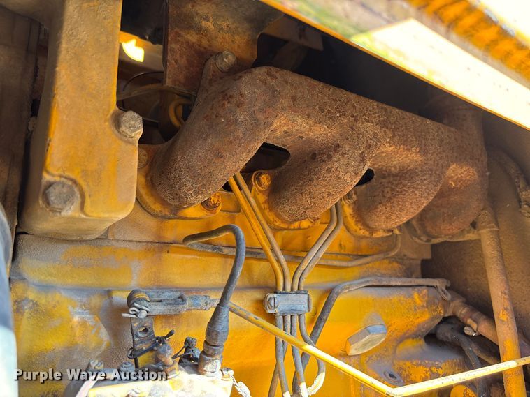 image for item FB3019 John Deere 410C backhoe