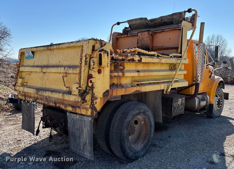image for item FB3020 2001 International 4900 dump truck
