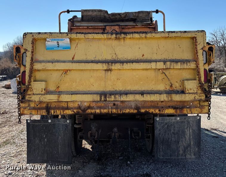 image for item FB3020 2001 International 4900 dump truck