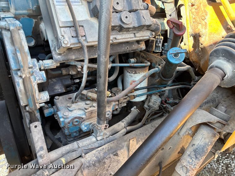 image for item FB3020 2001 International 4900 dump truck