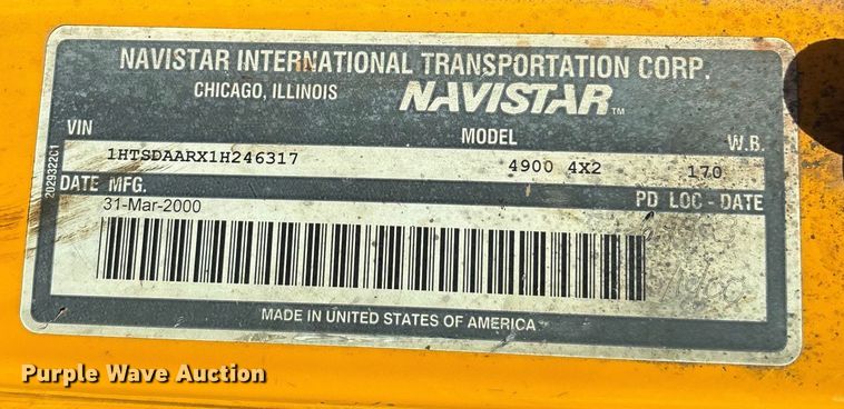 image for item FB3020 2001 International 4900 dump truck