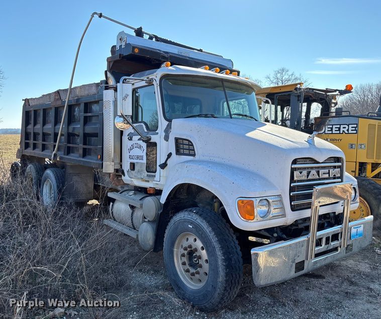 image for item FB3023 2004 Mack CV713 dump truck