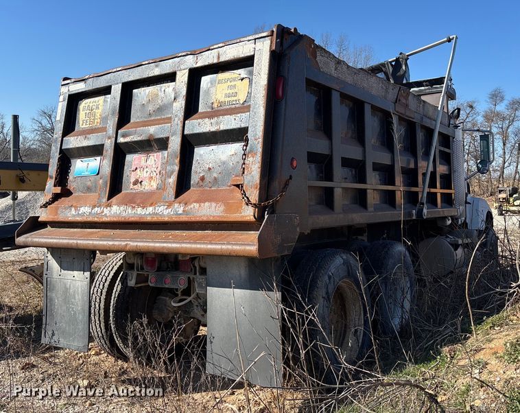 image for item FB3023 2004 Mack CV713 dump truck