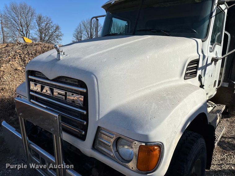 image for item FB3023 2004 Mack CV713 dump truck