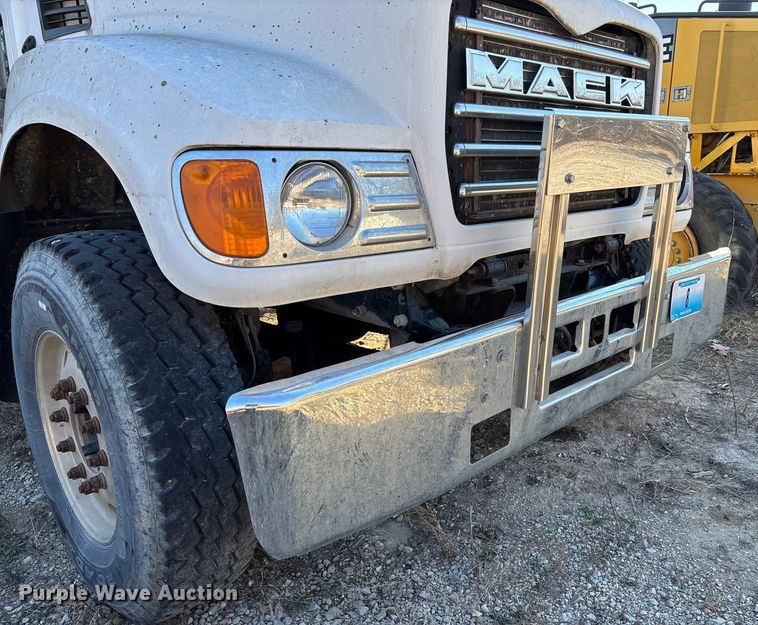 image for item FB3023 2004 Mack CV713 dump truck