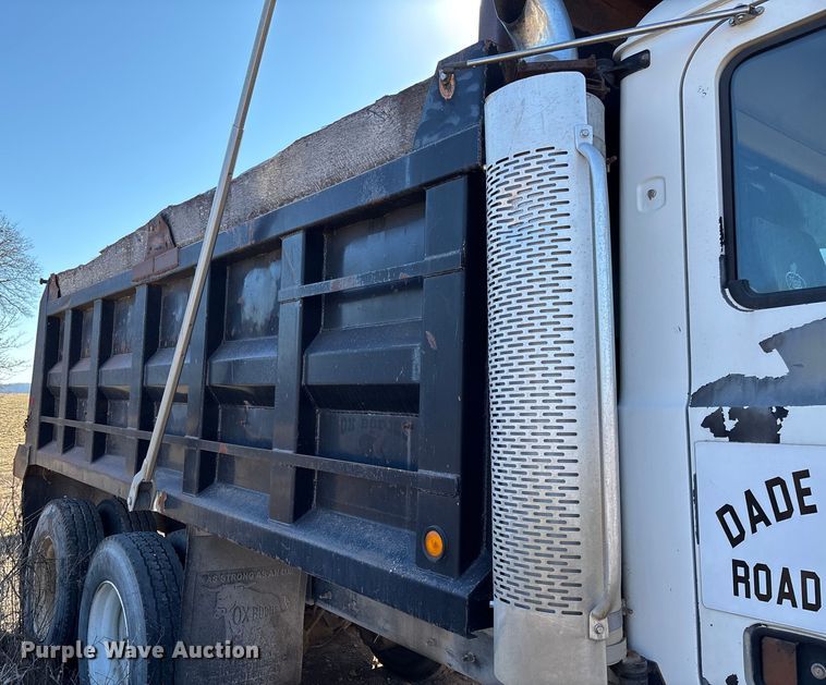 image for item FB3023 2004 Mack CV713 dump truck
