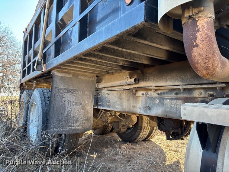 image for item FB3023 2004 Mack CV713 dump truck