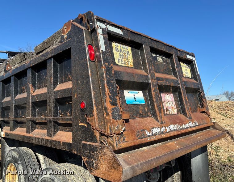 image for item FB3023 2004 Mack CV713 dump truck