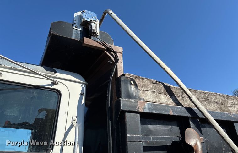 image for item FB3023 2004 Mack CV713 dump truck