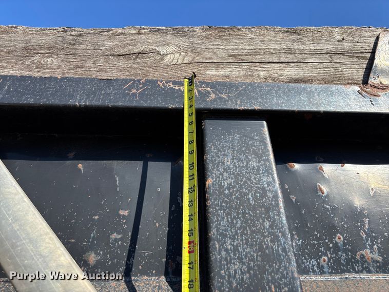 image for item FB3023 2004 Mack CV713 dump truck