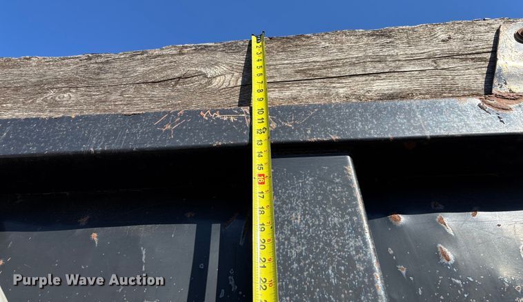 image for item FB3023 2004 Mack CV713 dump truck