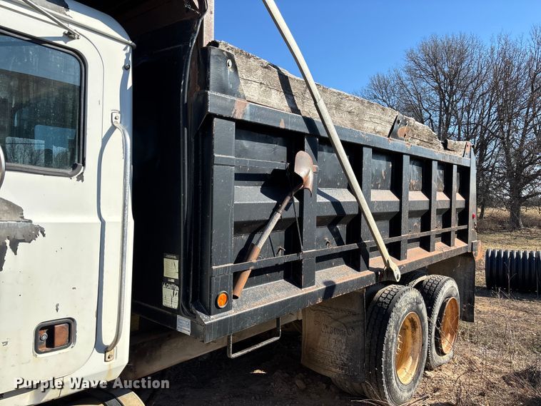 image for item FB3023 2004 Mack CV713 dump truck