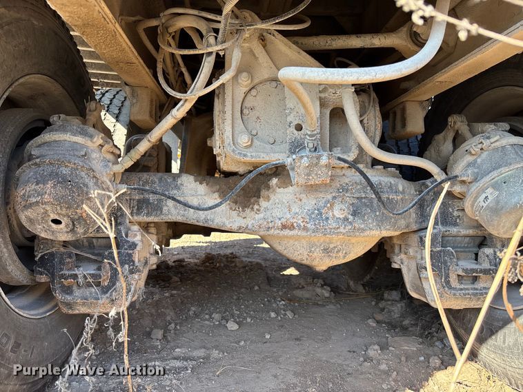 image for item FB3023 2004 Mack CV713 dump truck