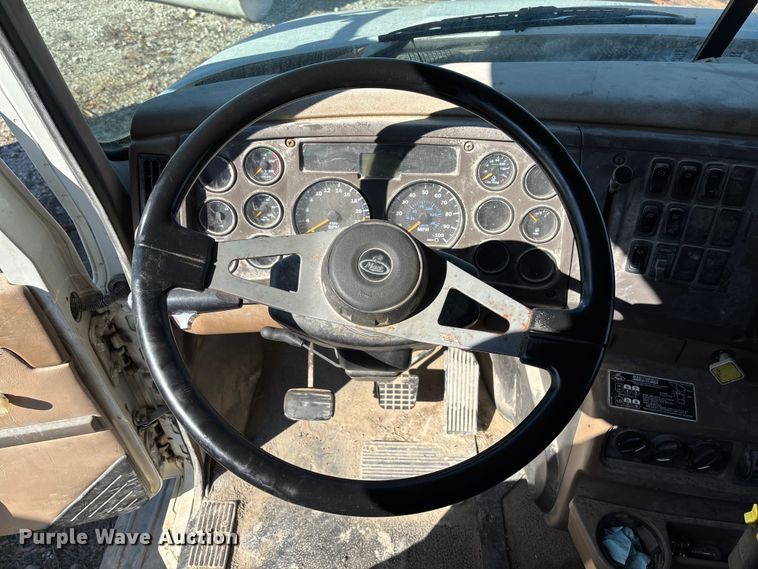 image for item FB3023 2004 Mack CV713 dump truck