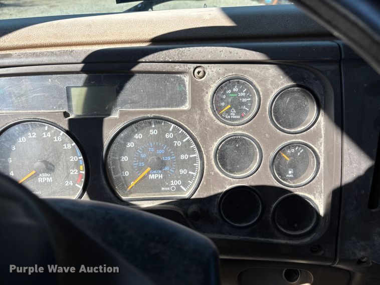 image for item FB3023 2004 Mack CV713 dump truck