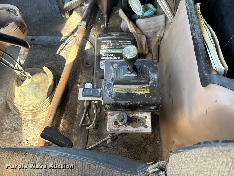 image for item FB3023 2004 Mack CV713 dump truck