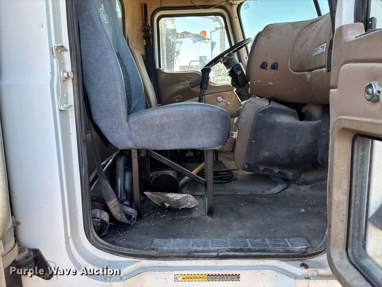 image for item FB3023 2004 Mack CV713 dump truck