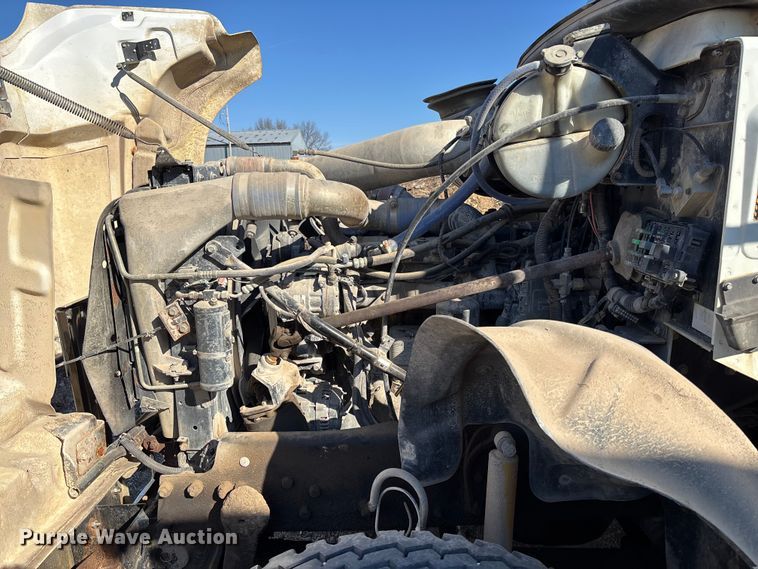 image for item FB3023 2004 Mack CV713 dump truck