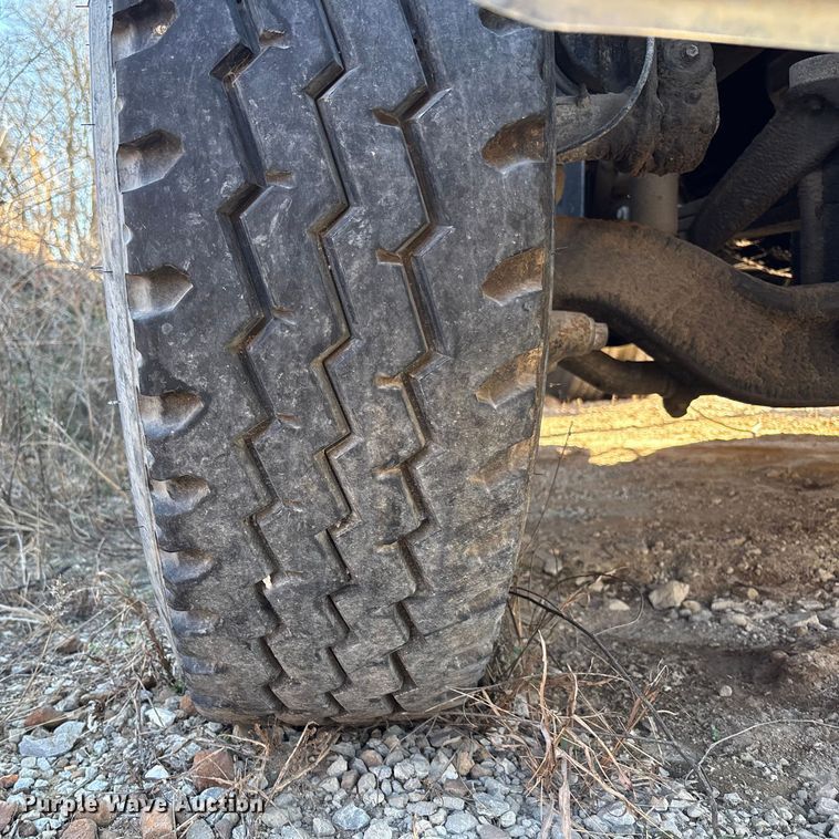 image for item FB3023 2004 Mack CV713 dump truck