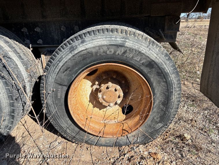 image for item FB3023 2004 Mack CV713 dump truck