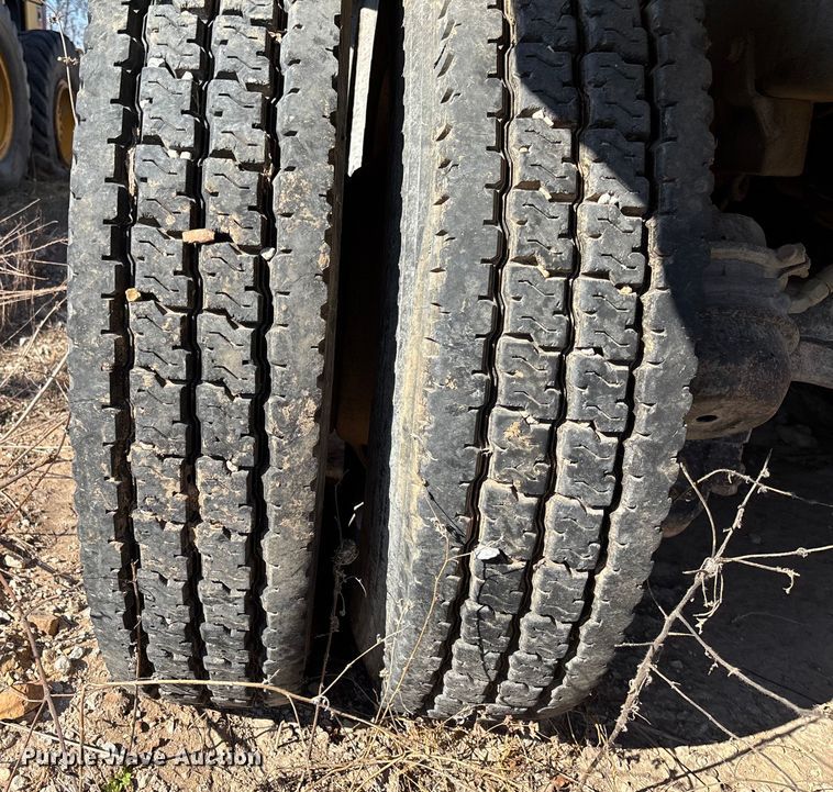 image for item FB3023 2004 Mack CV713 dump truck