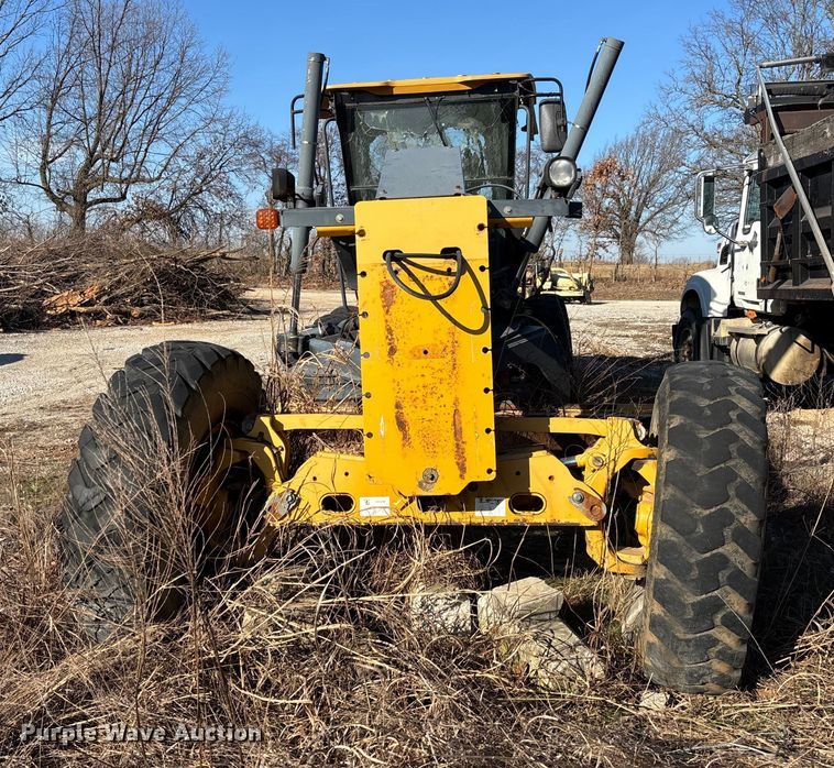 image for item FB3024 2011 John Deere 770G motor grader