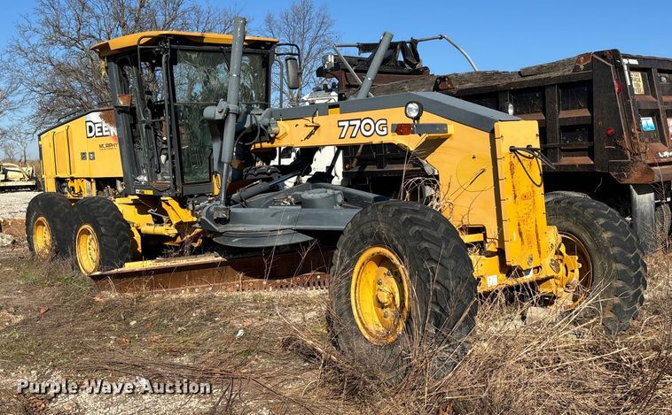 image for item FB3024 2011 John Deere 770G motor grader