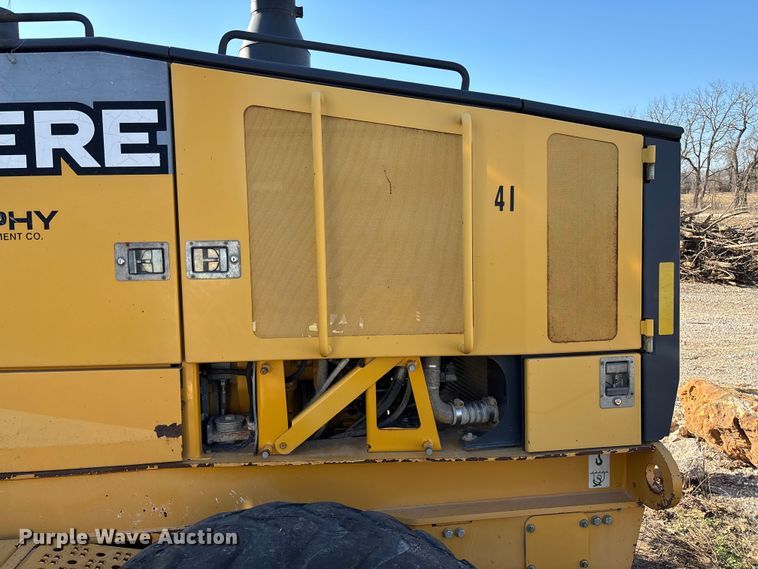 image for item FB3024 2011 John Deere 770G motor grader