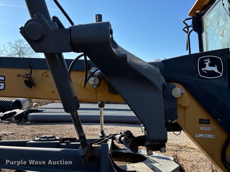 image for item FB3024 2011 John Deere 770G motor grader