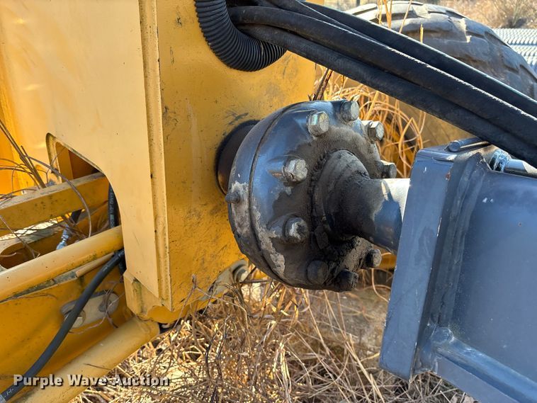 image for item FB3024 2011 John Deere 770G motor grader