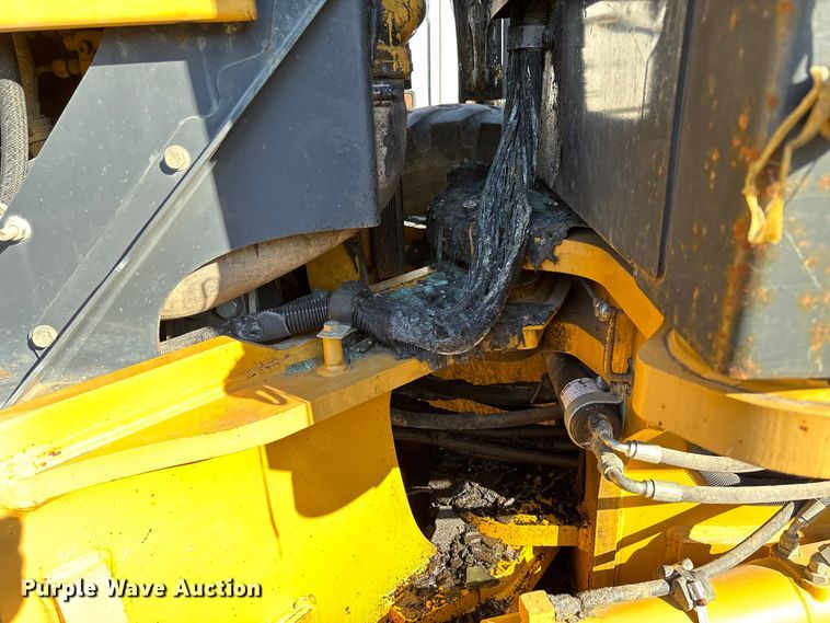 image for item FB3024 2011 John Deere 770G motor grader