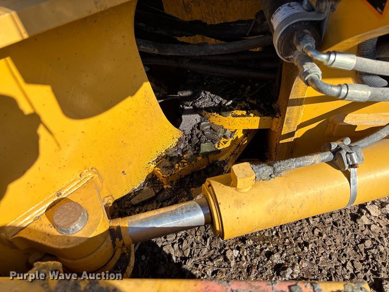 image for item FB3024 2011 John Deere 770G motor grader