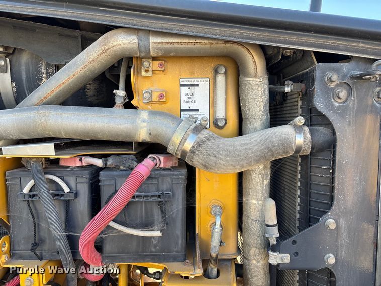 image for item FB3024 2011 John Deere 770G motor grader