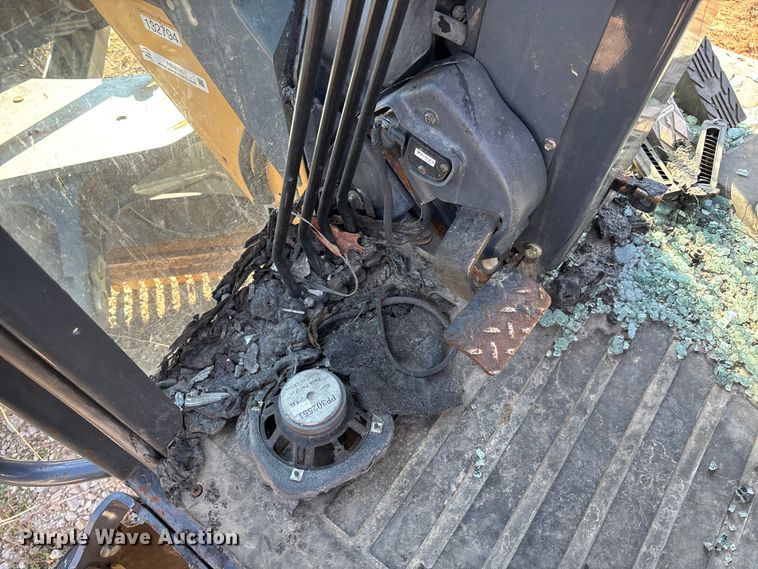 image for item FB3024 2011 John Deere 770G motor grader